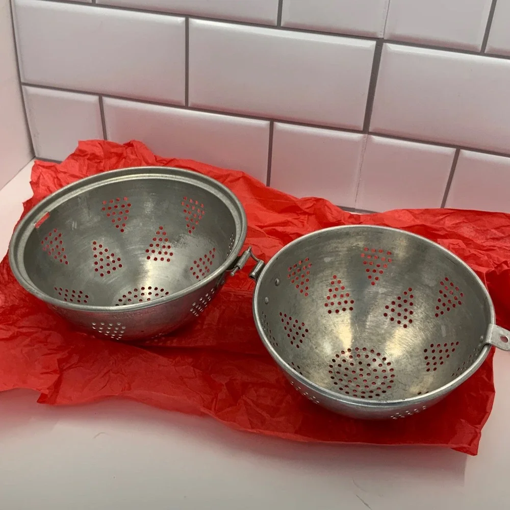 Vintage Damar Products Mrs Damar Rice Ball Infuser Aluminum 5 Inch Diameter